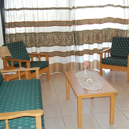 アパート Nicos & Olympia