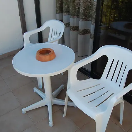 Nicos & Olympia Polis