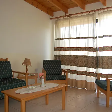 アパート Nicos & Olympia