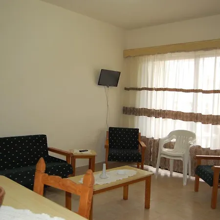 アパート Nicos & Olympia