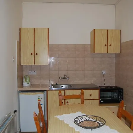 Nicos & Olympia アパート *