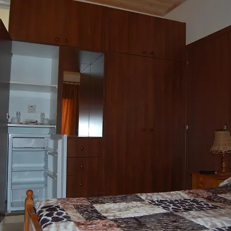 Nicos & Olympia Apartment