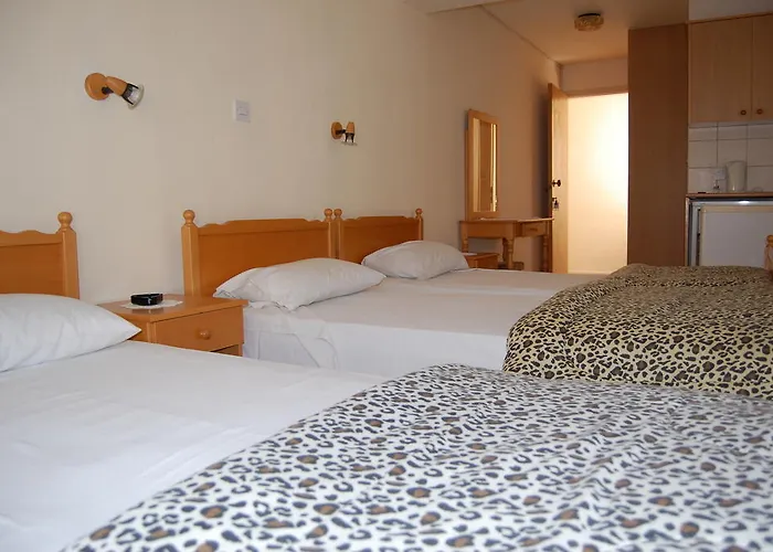 Nicos & Olympia Polis